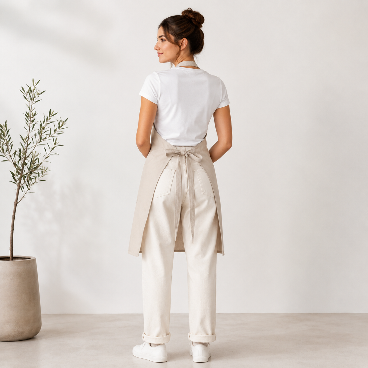 Sustainable Chef Apron – Recycled Material Logo Apron with Front Pocket